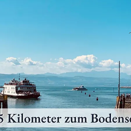 Relaxapartment Fuer Bis Zu 8 Gaeste, Familienfreundlich, Mit Viel Platz Und Garten